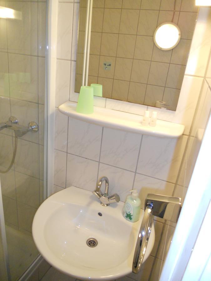 Gaestehaus Koeln Екстер'єр фото